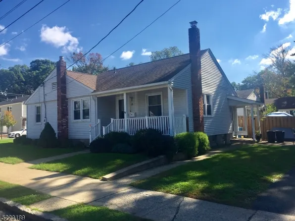 24 North St, Dover Town, NJ 07801