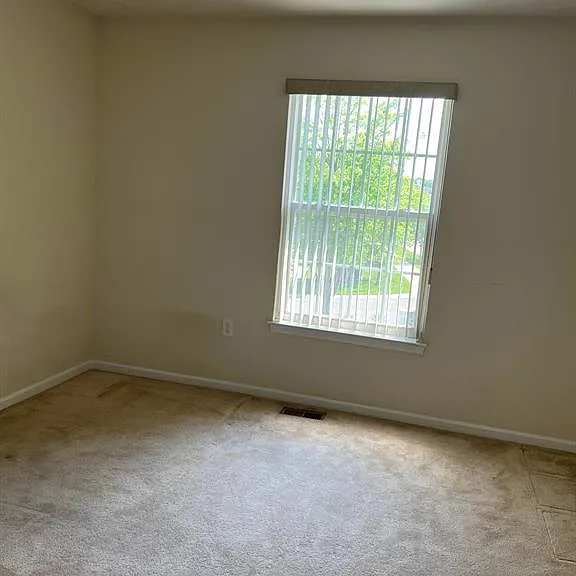 41876 Yeats Dr — Photo 20