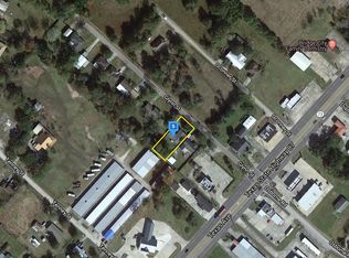 121 Glynn St, Bridge City, TX 77611