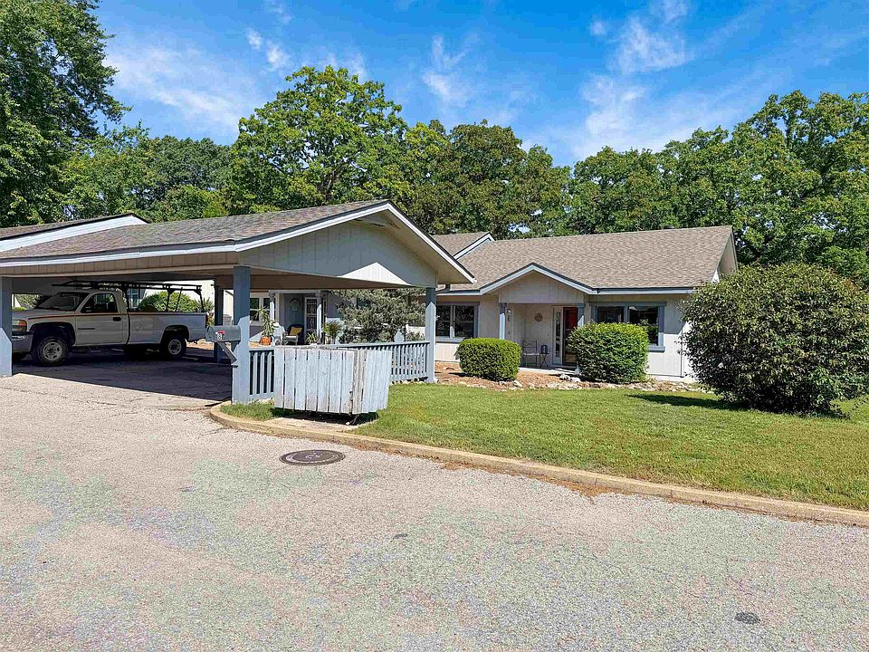 1st image of 8 Spring River Ln