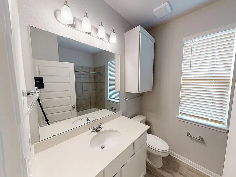 1708 Artesian Springs Xing — Photo 16