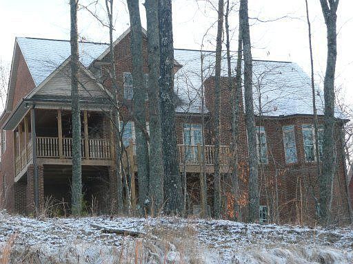 3rd image of 8329 Bluestone Ln