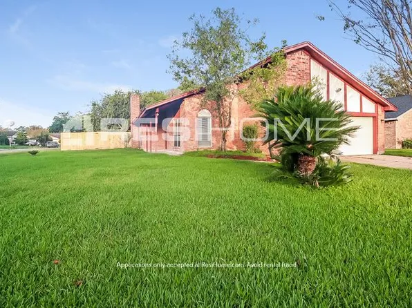11303 Springtail Ln, Houston, TX 77067