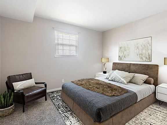 2nd image of 3765 S State Ave #65299876c