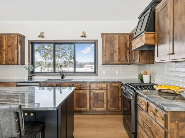 4582 Verde Valley Rd NW, Oak Grove, MN 55303