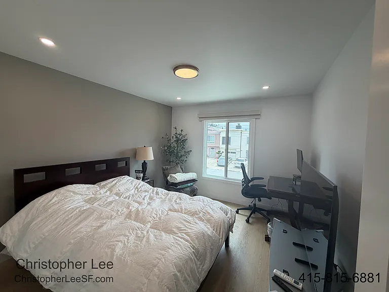2559 47th Ave — Photo 8