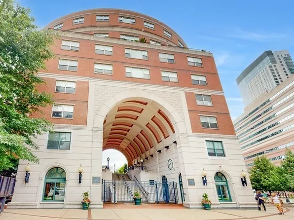150 Staniford St APT 704, Boston, MA 02114
