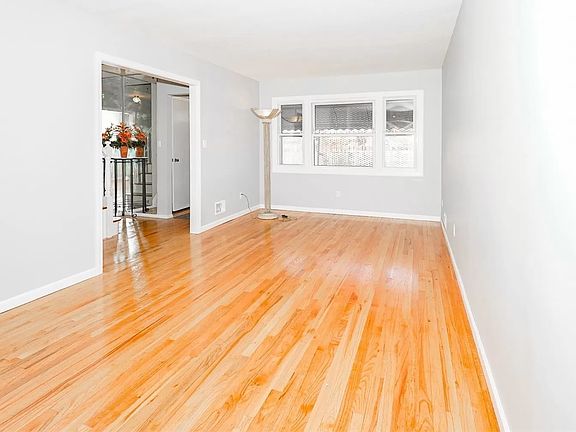 3rd image of 9432 202nd St