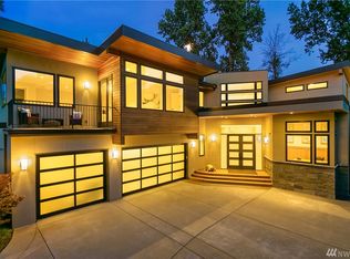 8035 NE 25th St, Medina, WA 98039