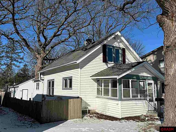 3rd image of 108 Norton St