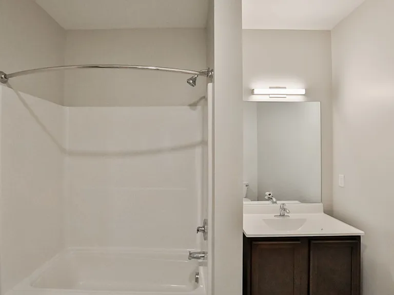 The Reserve on Hackett Apartments — Photo 15
