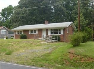 831 Eden Rd, Stoneville, NC 27048