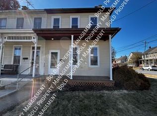 143 N Lancaster St, Annville, PA 17003