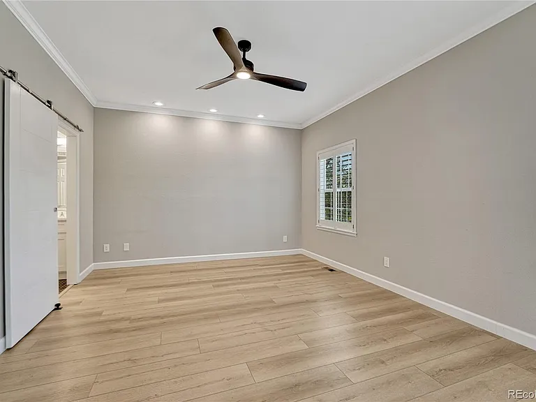 9885 Greensview Cir — Photo 19