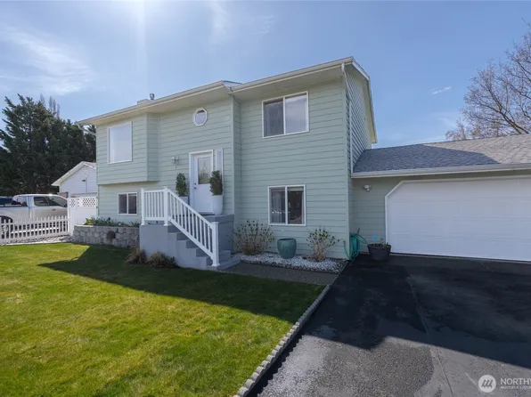 2837 Riviera Boulevard, Malaga, WA 98828