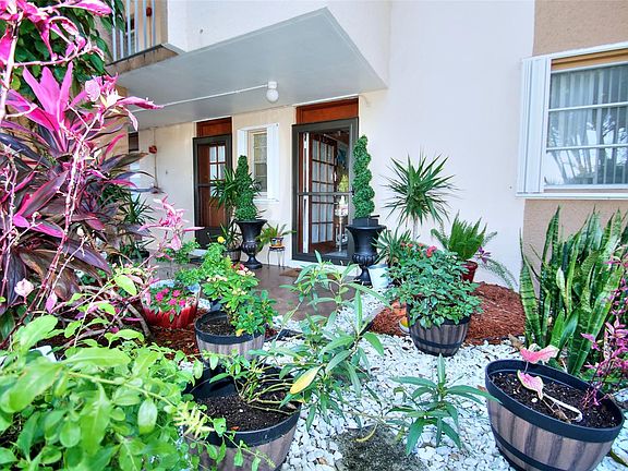 5th image of 2900 NW 46th Avenue #115