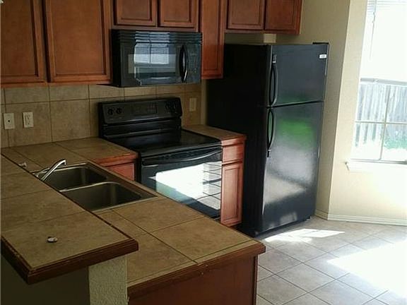 4th image of 2624 N Valencia St #1-4