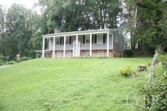 4th image of 1215 Craigmont Dr
