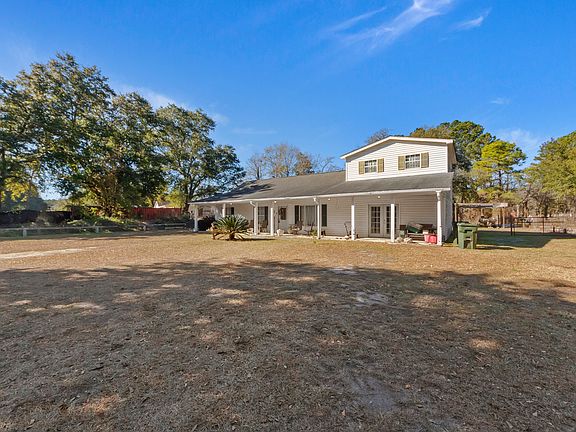3rd image of 630 Grandfather Ln