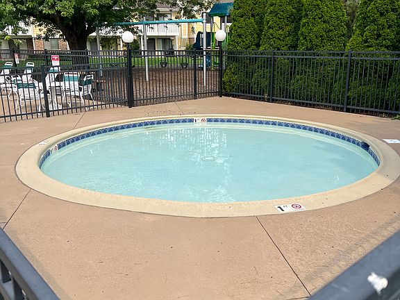 4th image of 1166 Buckingham Ct APT C1