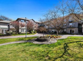 1485 Garnet Rd #104, Saanich, BC V8P5T5