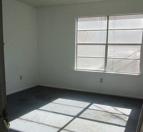 2nd image of 2139 Aberdeen Ave #A