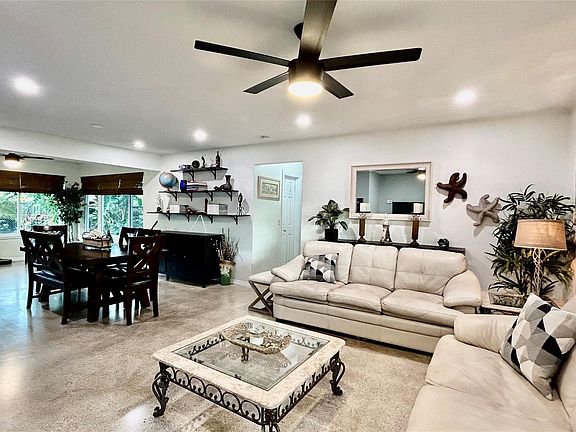 3rd image of 8101 NW 16th Street