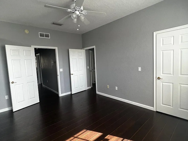 third bedroom - suite