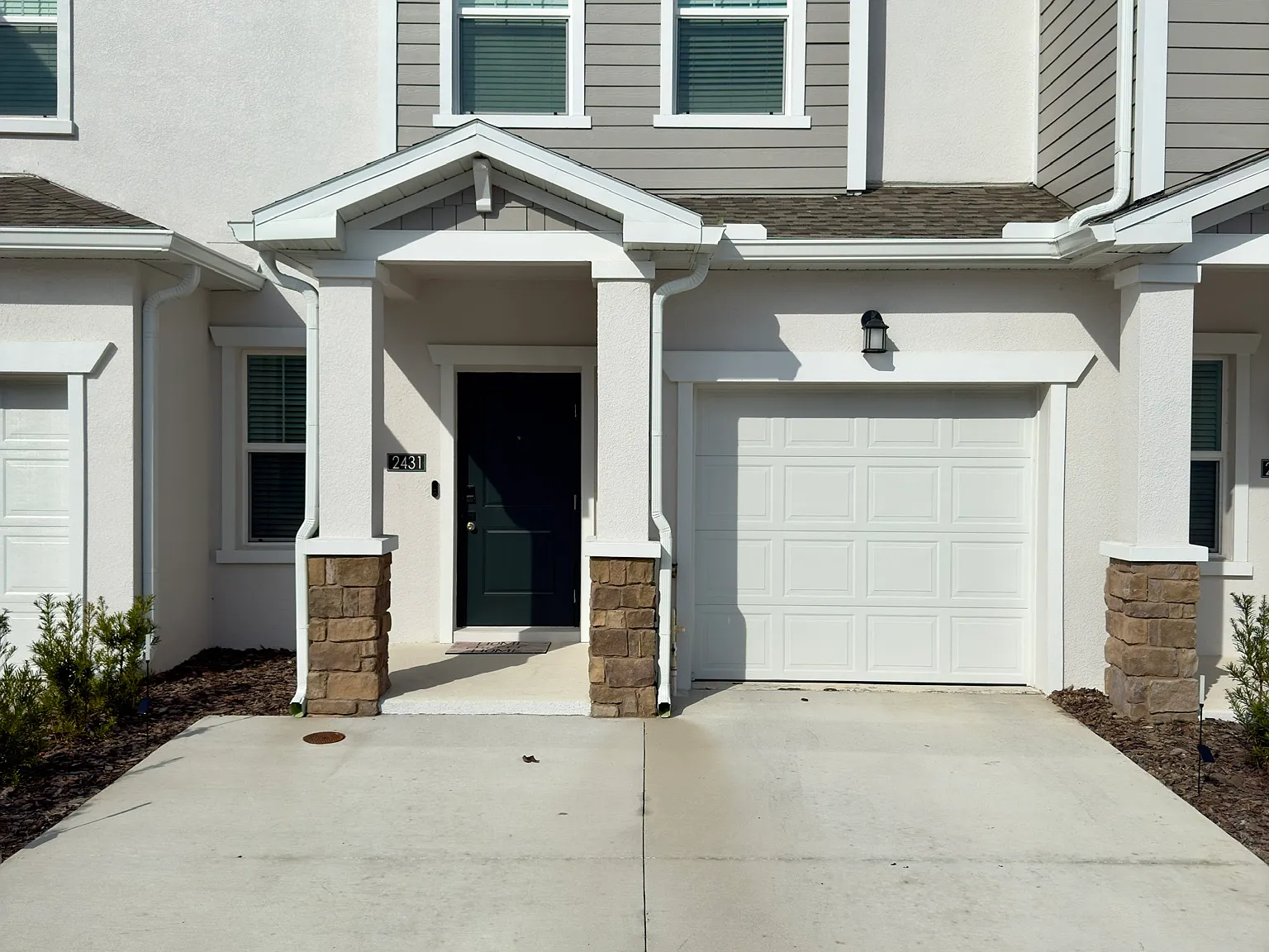 2431 Skyline Loop — Photo 2