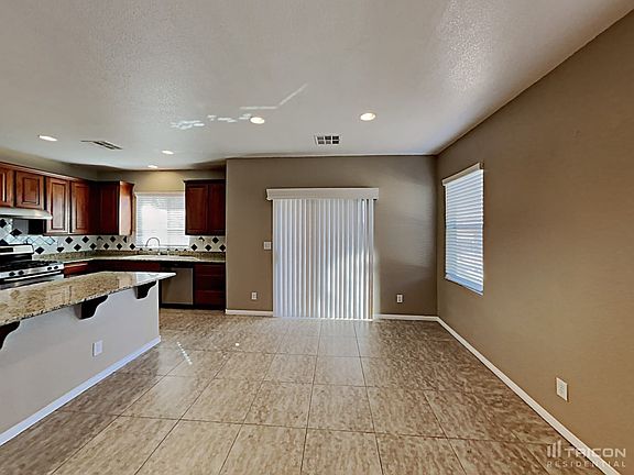 3rd image of 8688 Luna Nuevo Ct