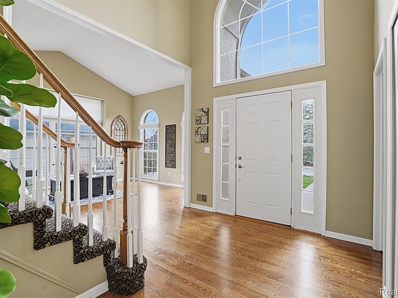 2nd image of 13982 Pleasant View Ct