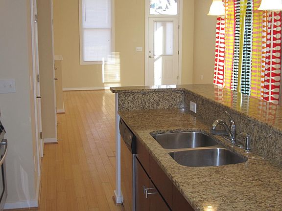 5th image of 1033 N Lombardy St