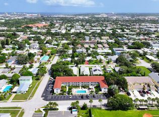 300 Monroe Ave APT 14, Cape Canaveral, FL 32920