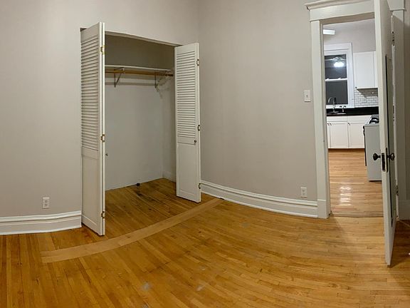 5th image of 4218 N Whipple St #2W