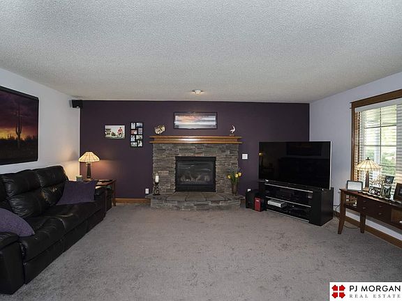 3rd image of 20765 Ginkgo Cir
