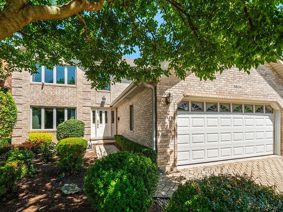 1st image of 8634 W Park Ln