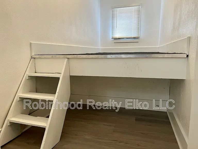 641 Cedar St — Photo 19