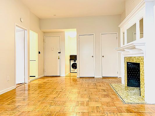 1st image of 327 W 89th St #3A