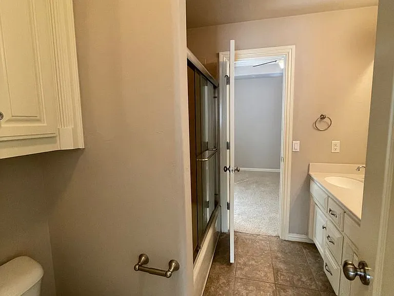 2425 Flint Ridge Rd — Photo 40