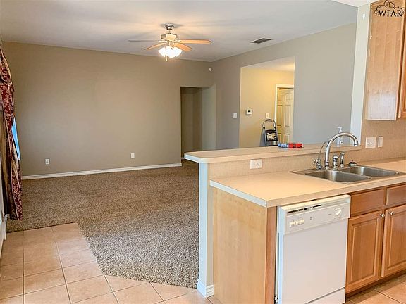 4th image of 1503 City View Dr