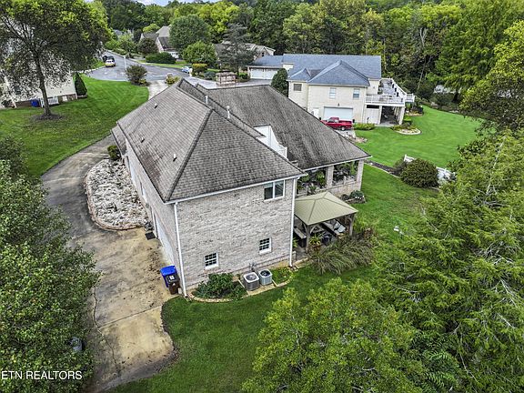 4th image of 108 Deerfield Ln