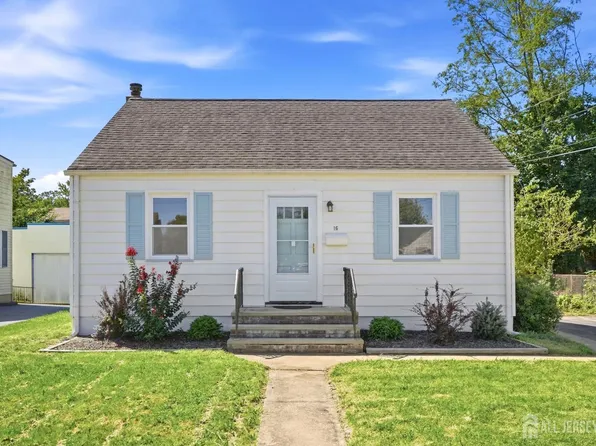 16 Eisenhower Ave, Spotswood, NJ 08884
