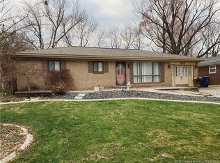 635 Georgian Ave, Sellersburg, IN 47172