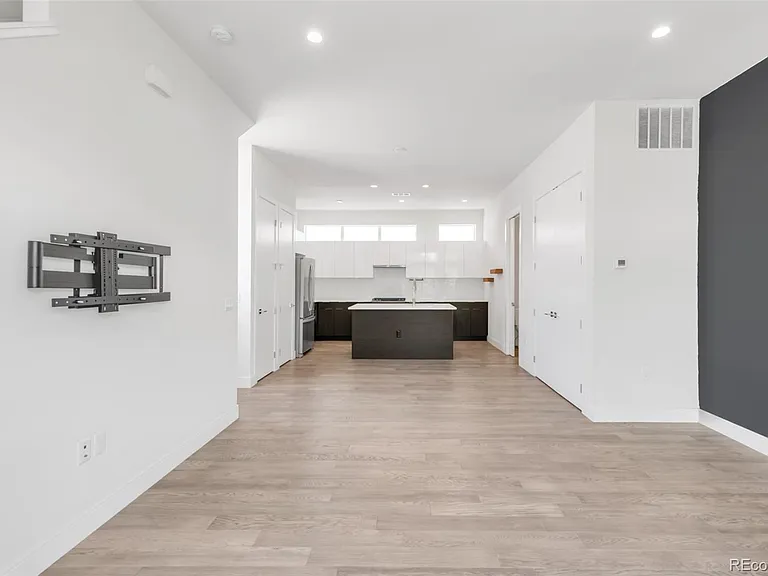 2420 Eliot St — Photo 4