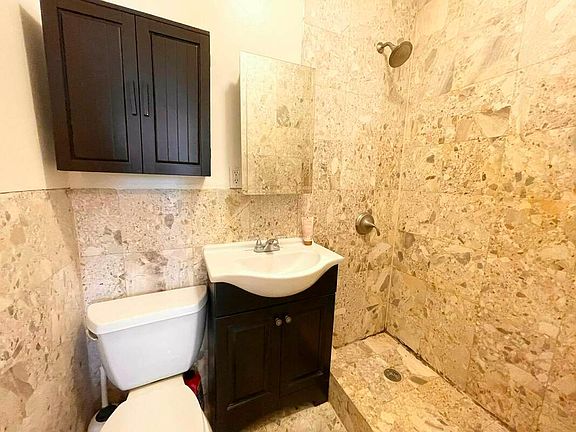 4th image of 311 E 80th St APT 18