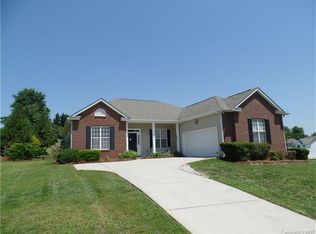 8436 Laurel Run Dr, Charlotte, NC 28269