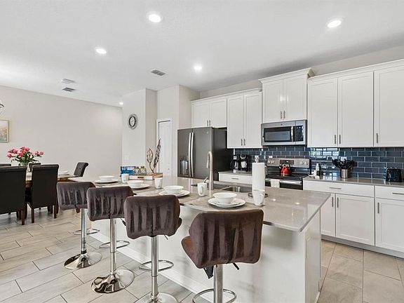 3rd image of 900 Pebble Beach Dr