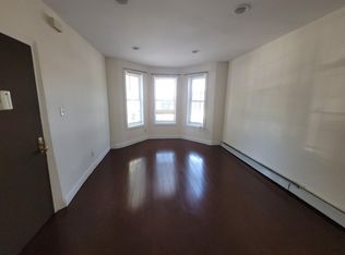 521 E 187th St #1, Bronx, NY 10458
