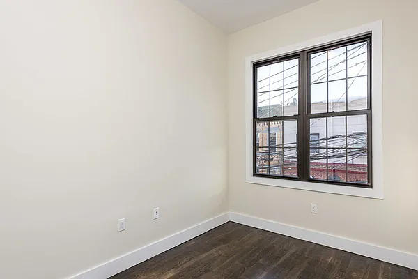 Rented by Arvik Group Real Estate | media 25