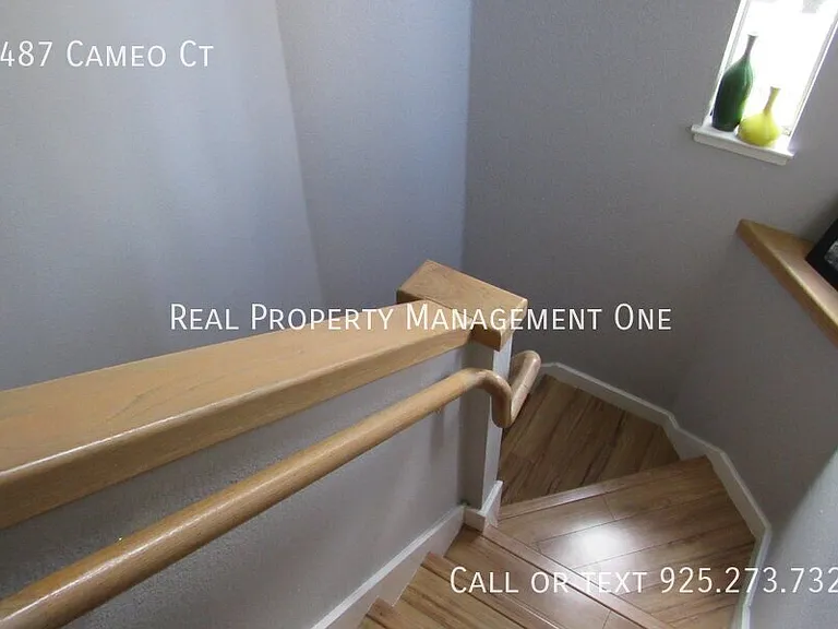 5487 Cameo Ct — Photo 17